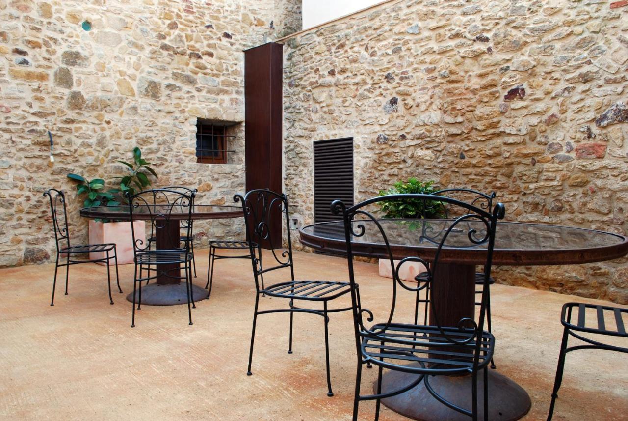 פאלס Masia Rural Can Poch מראה חיצוני תמונה